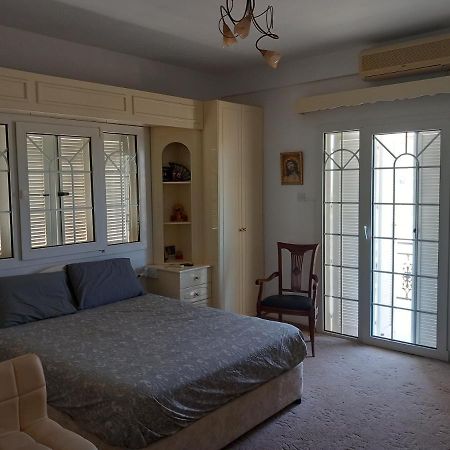 Vasilis House Apartment Dromolaxia ภายนอก รูปภาพ